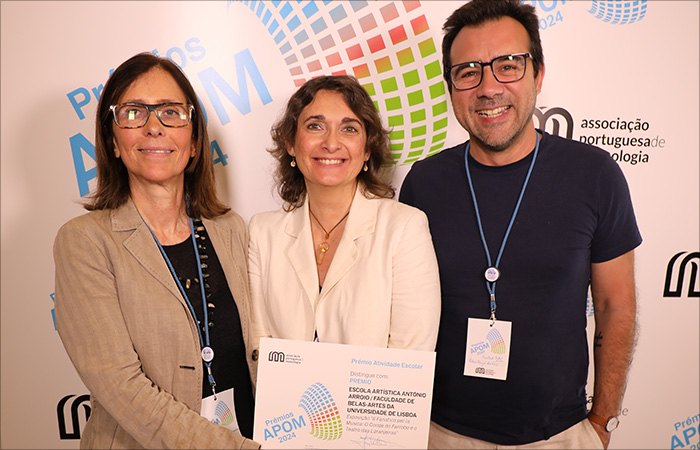 E_24_PremioAPOM01